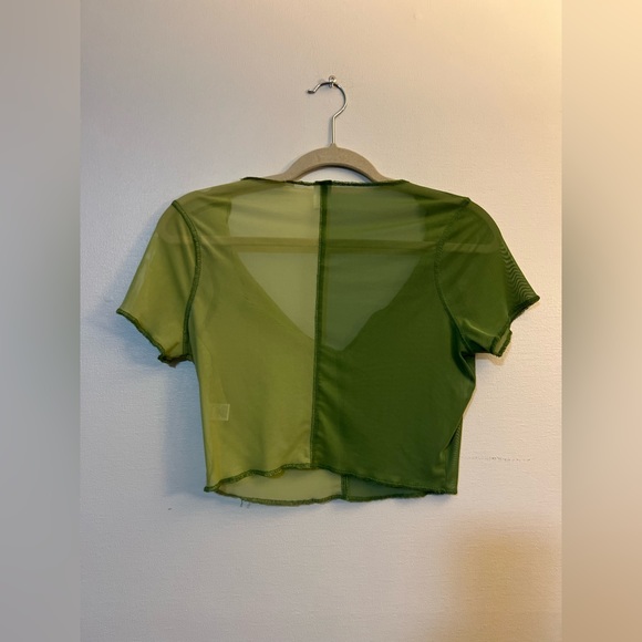 NWOT PacSun Two Toned Mesh Crop Top Small - Picture 2 of 5